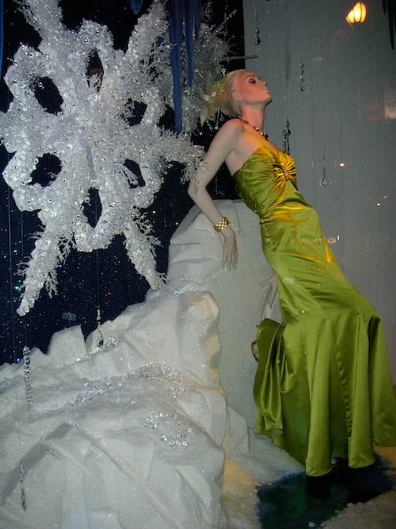 Saks Fifth Avenue